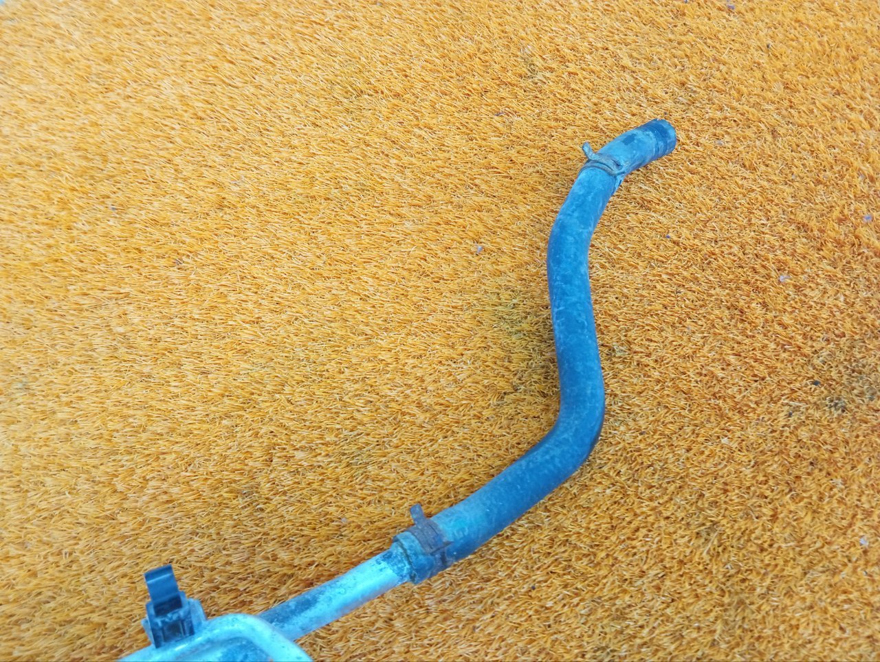 Трубка системы охлаждения