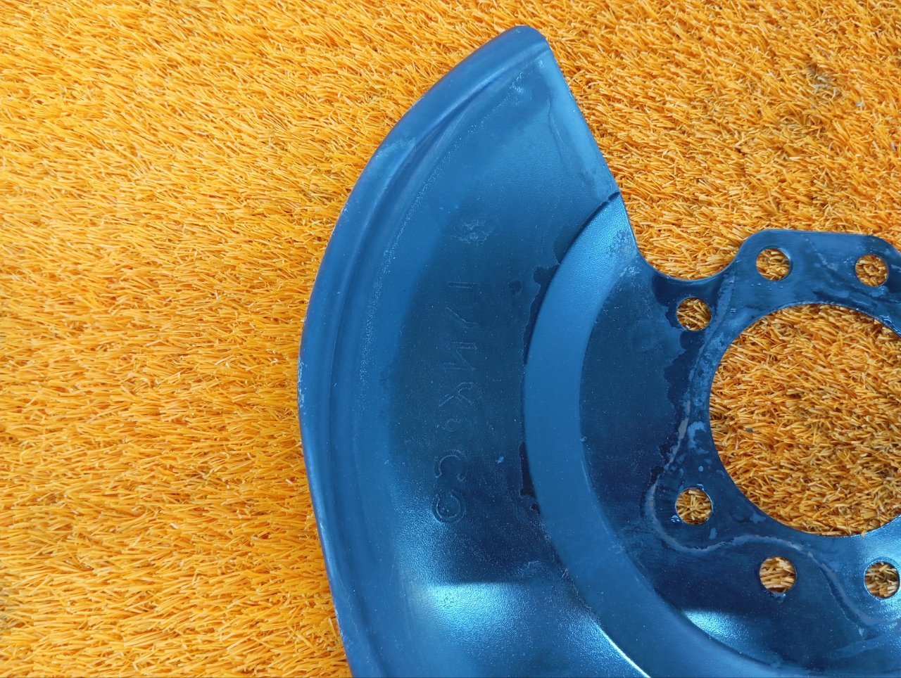 Пыльник тормозного диска