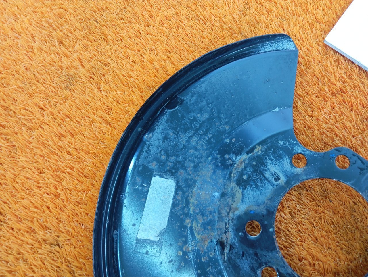 Пыльник тормозного диска