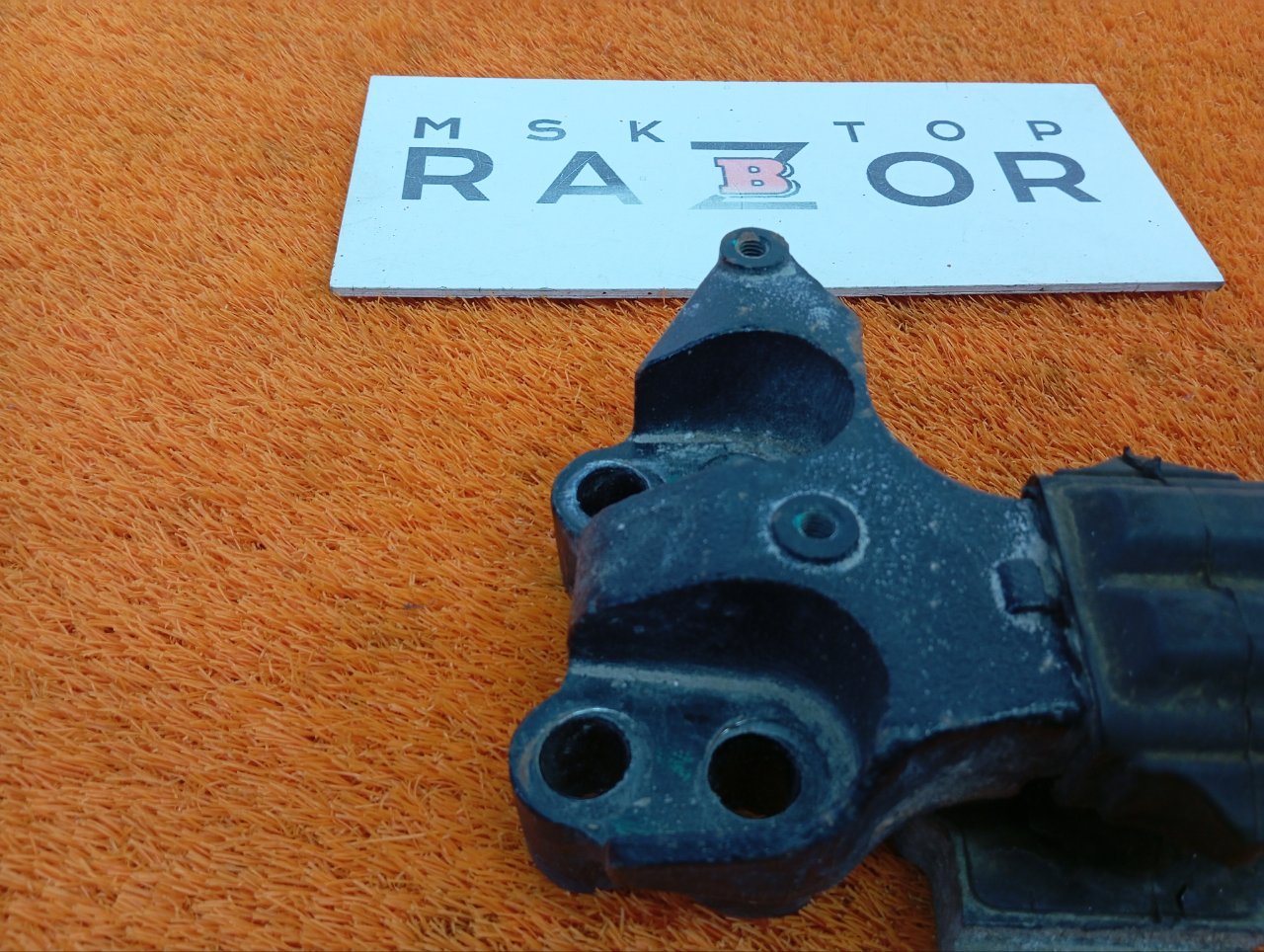 Опора двигателя