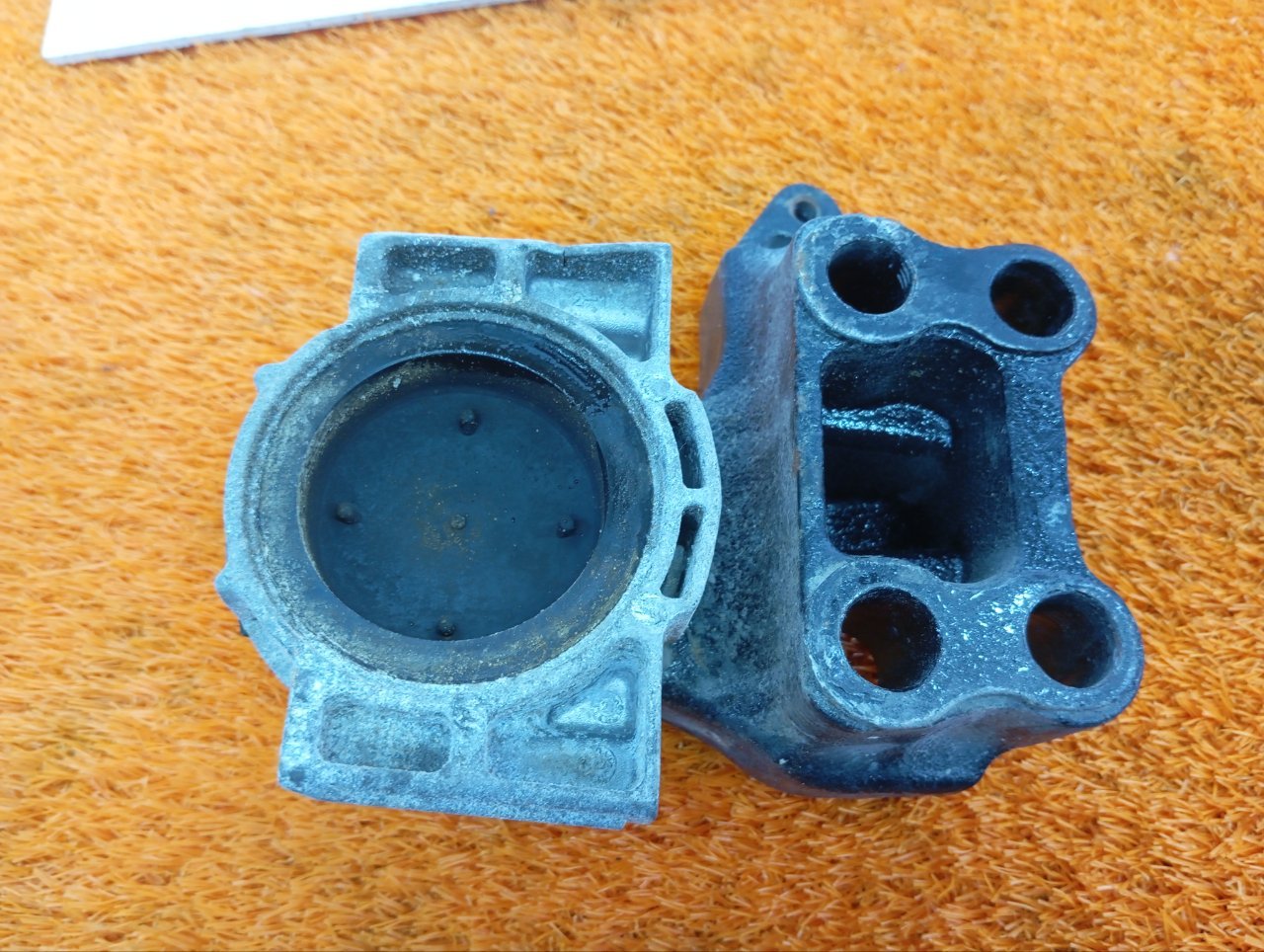 Опора двигателя