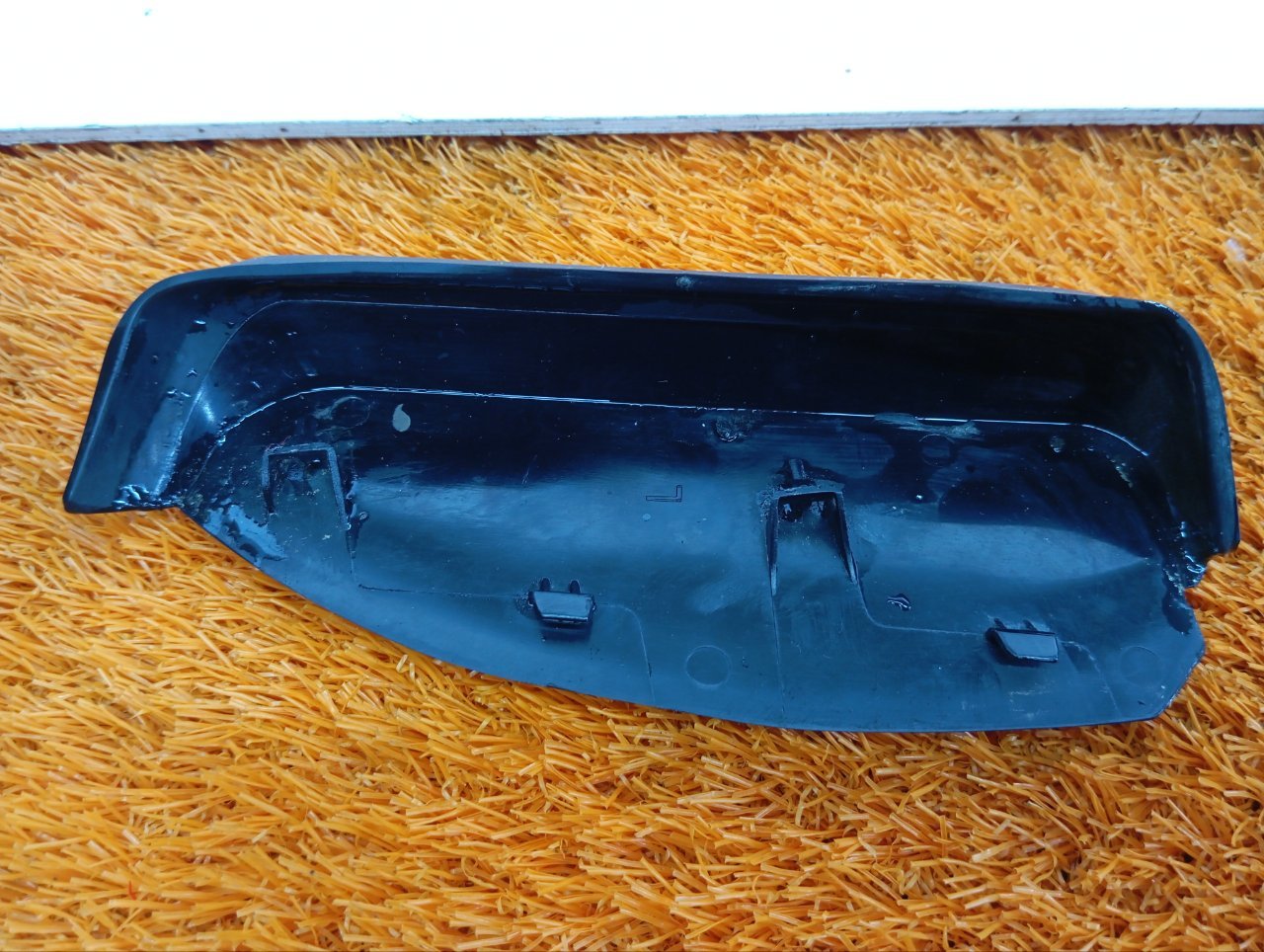 Накладка в салоне