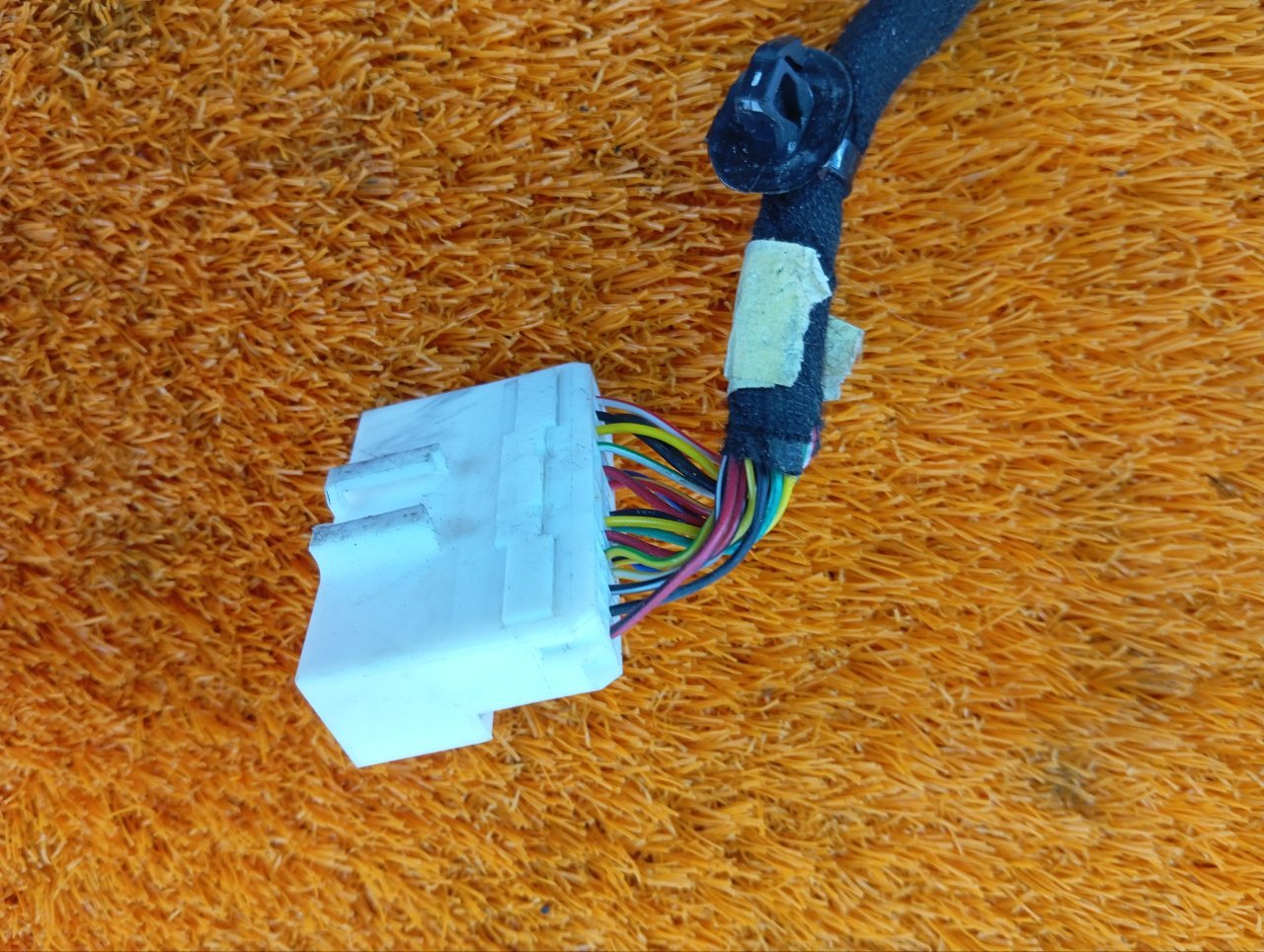 Проводка центральной консоли