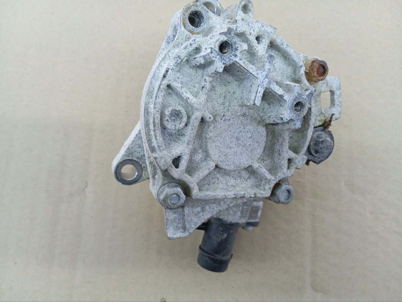 Насос вакуумный