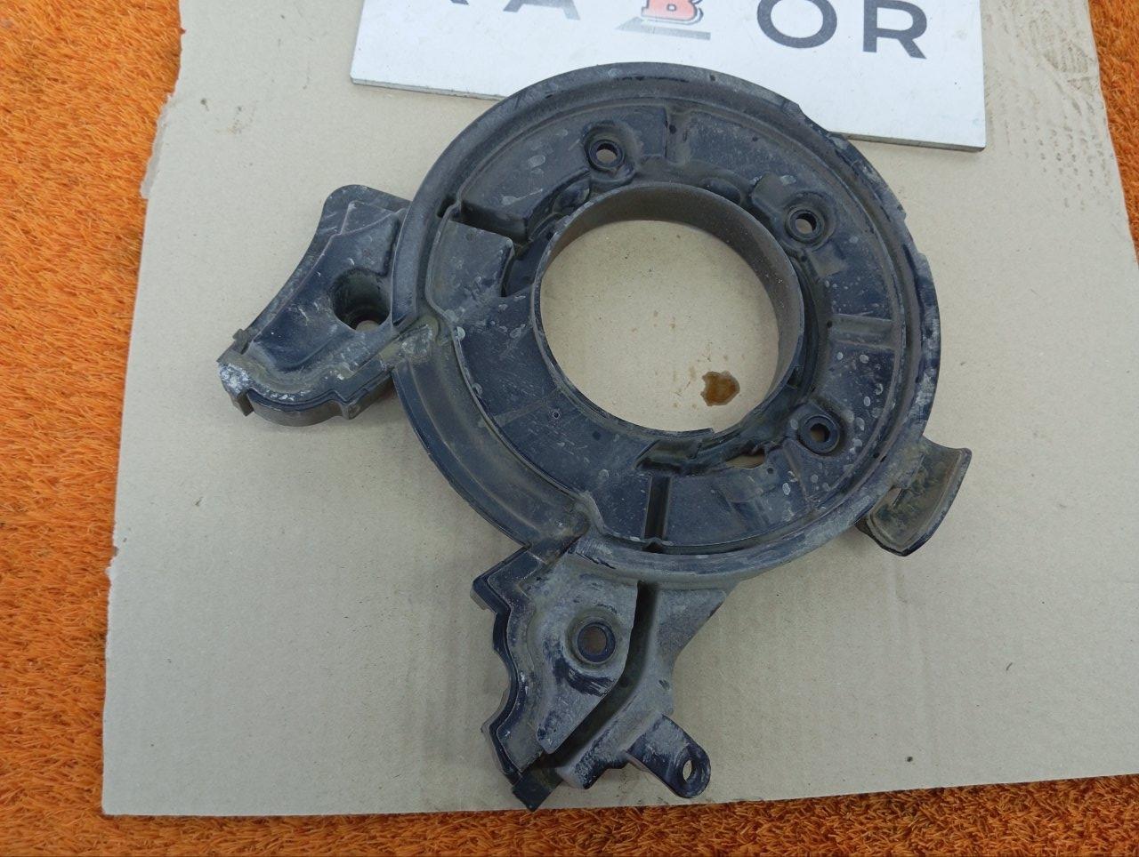 Крышка коленвала