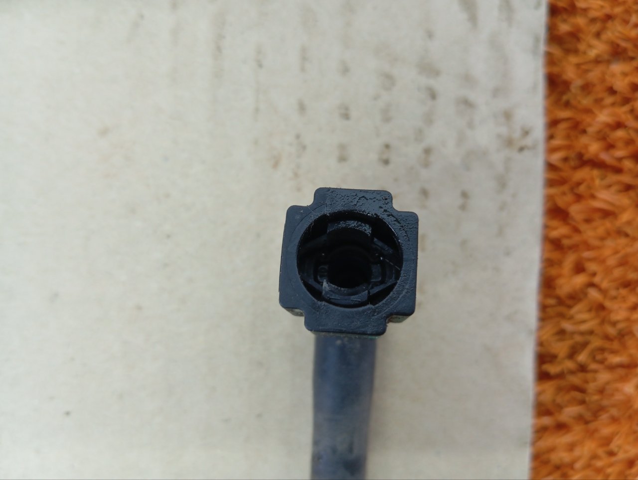 Трубка топливная