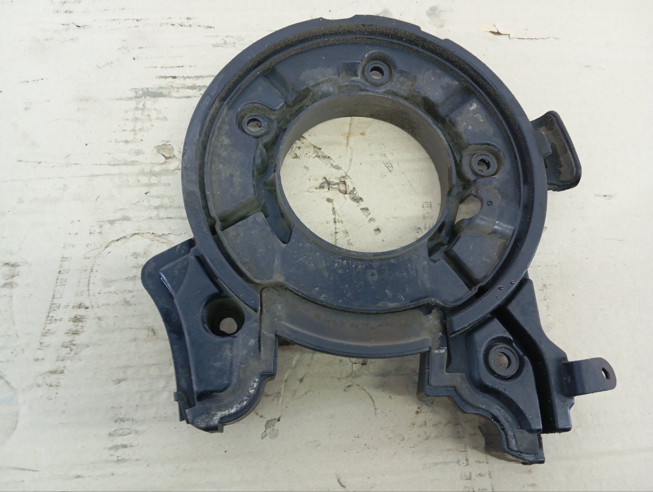 Крышка коленвала