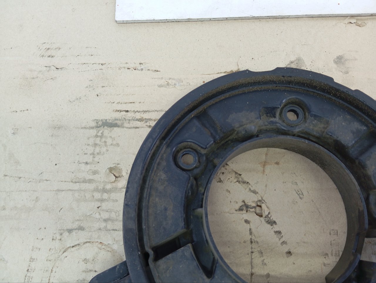 Крышка коленвала