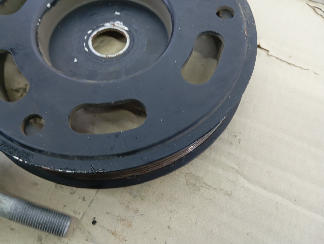 Шкив коленвала