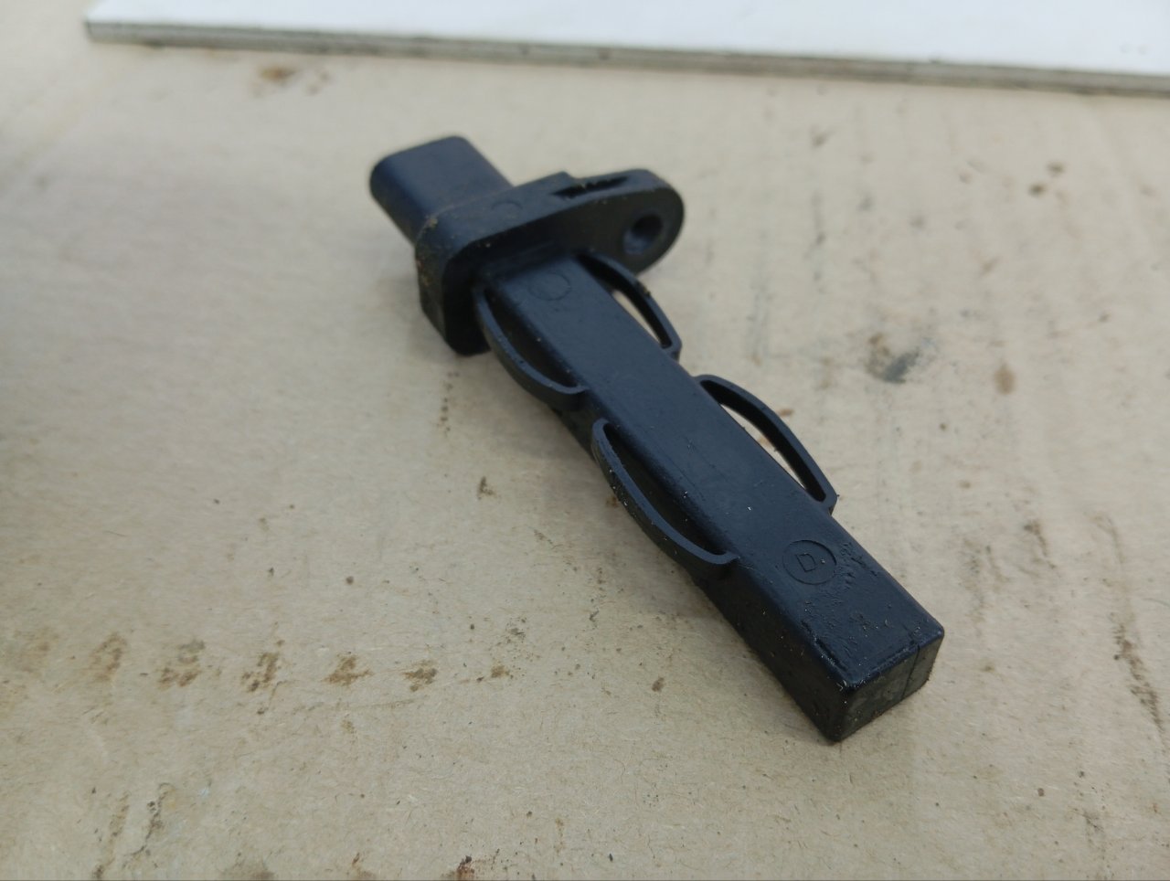 Датчик положения коленвала