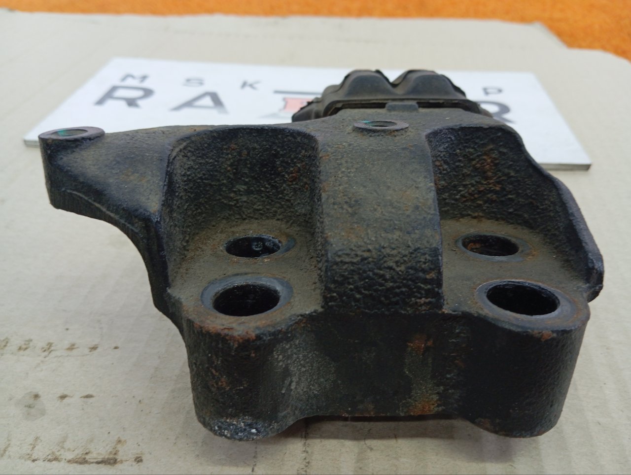 Опора двигателя