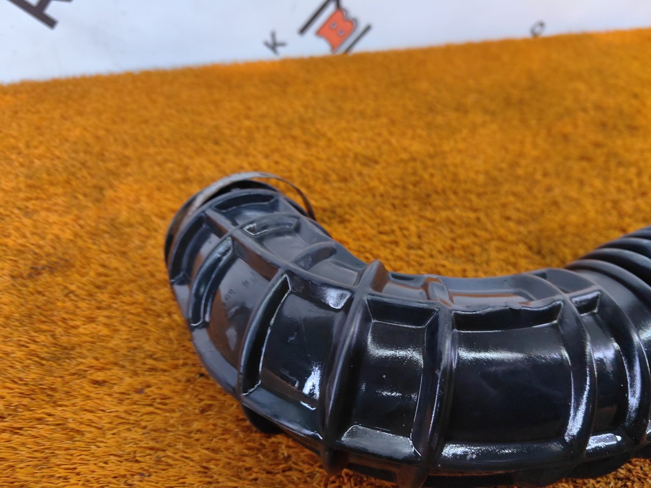 Патрубок воздушного фильтра