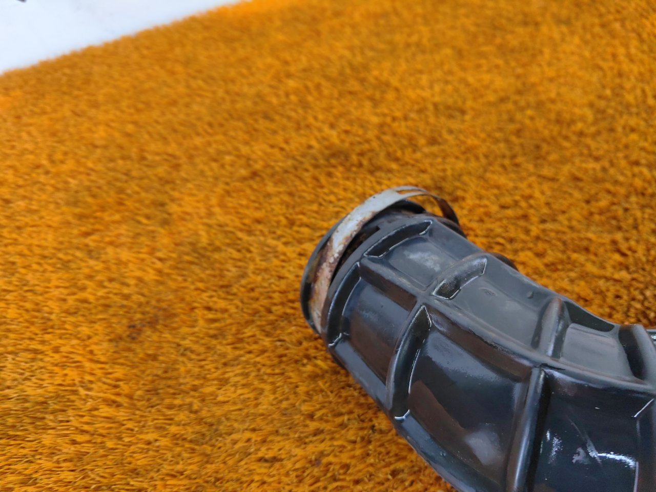 Патрубок воздушного фильтра