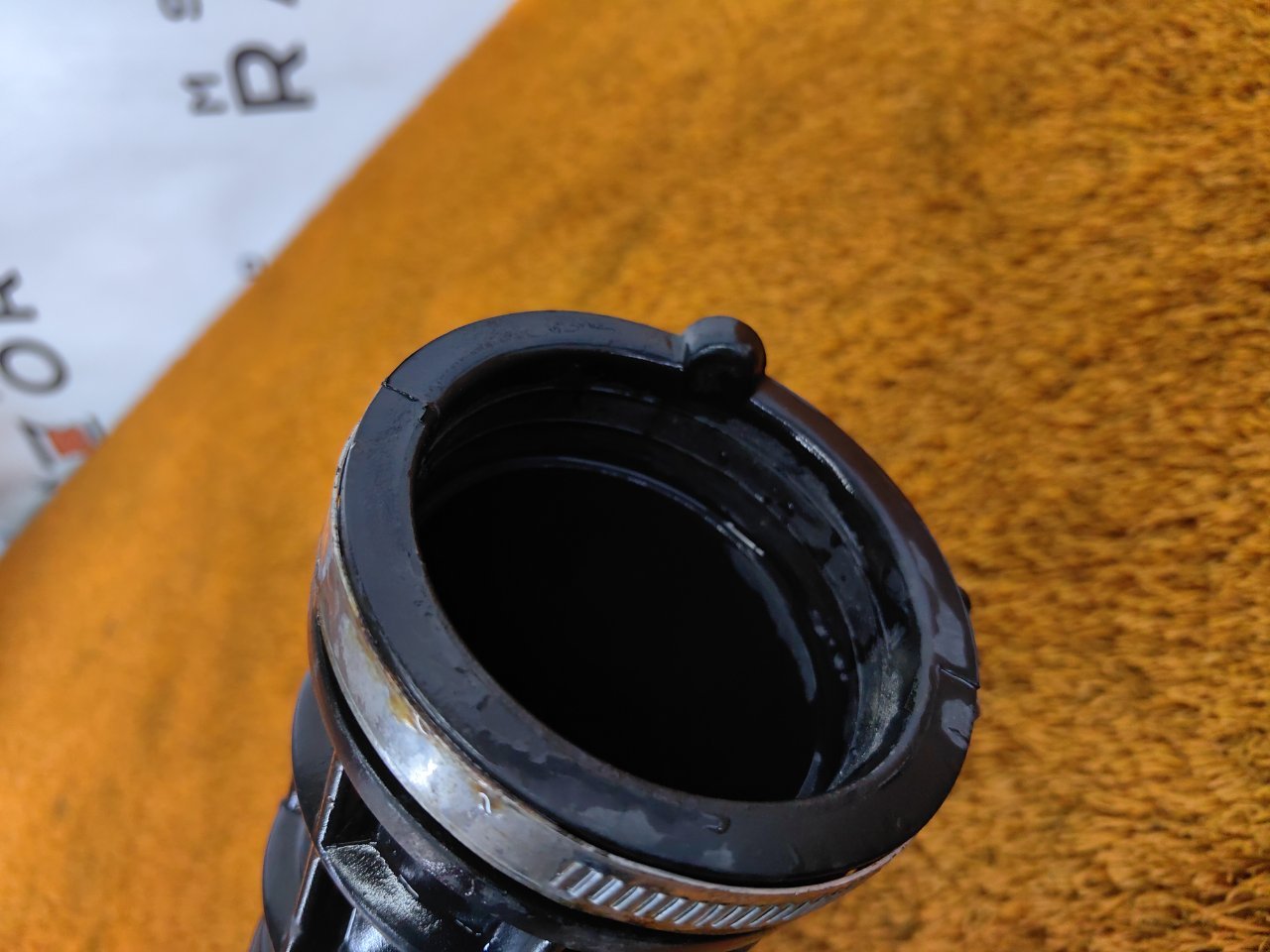 Патрубок воздушного фильтра