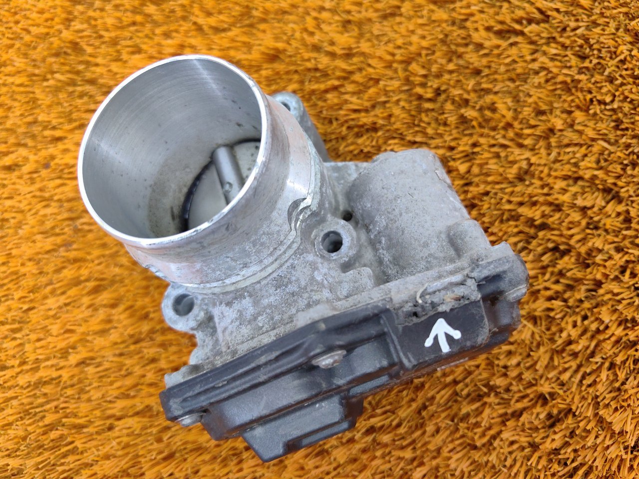 Дроссельная заслонка