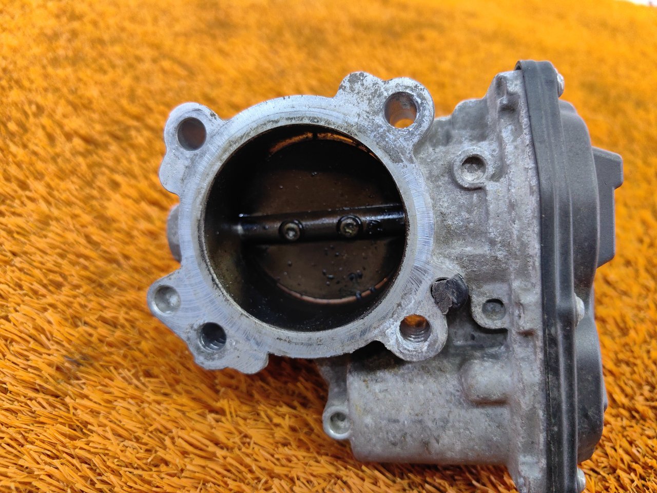 Дроссельная заслонка