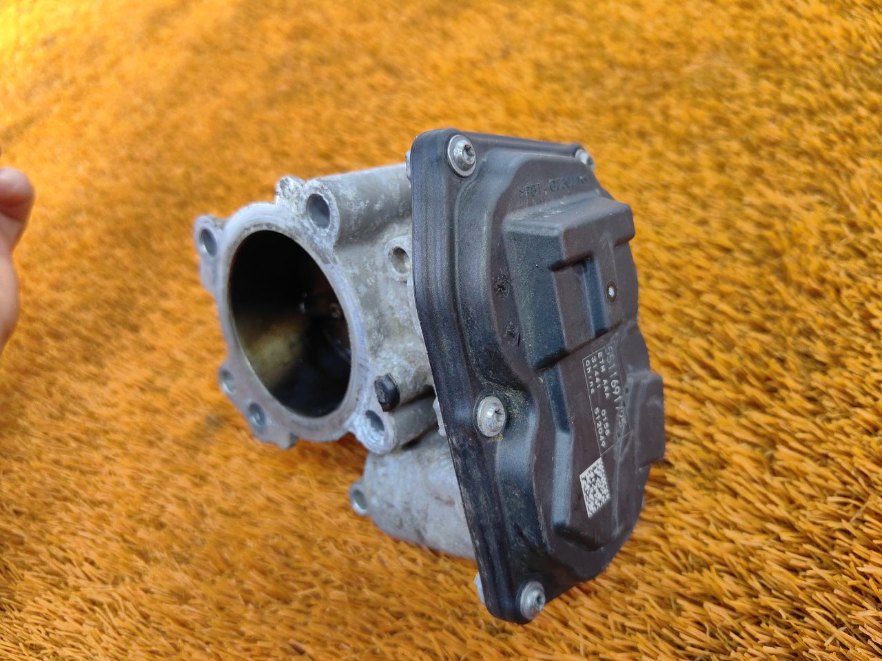 Дроссельная заслонка