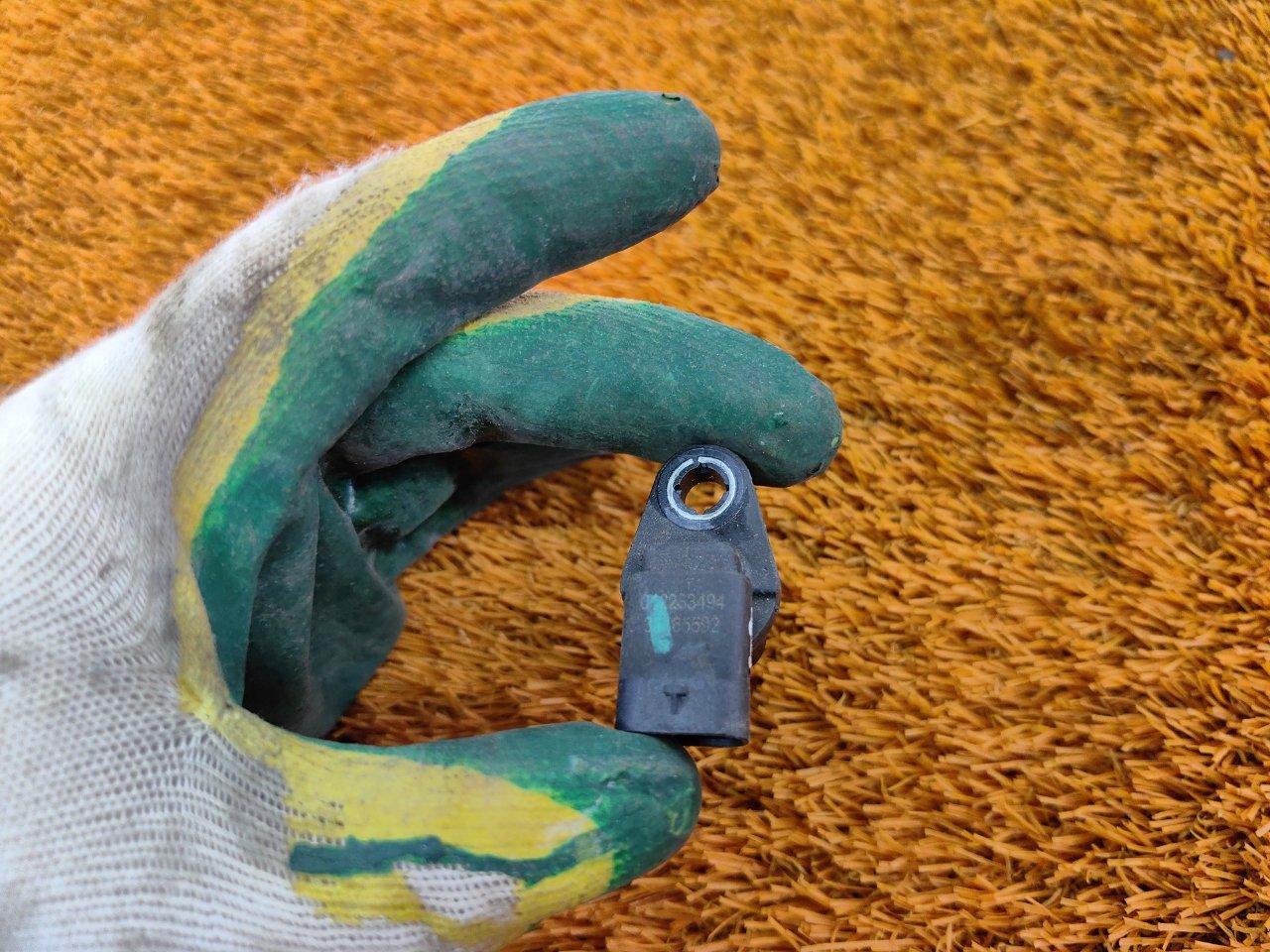 Датчик положения распредвала