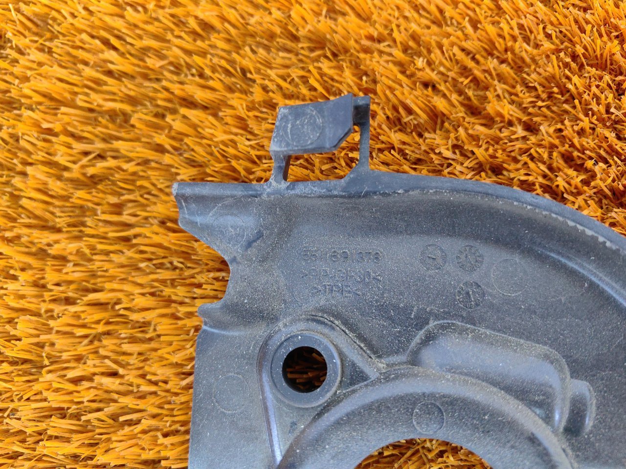 Кожух шестерни распредвала