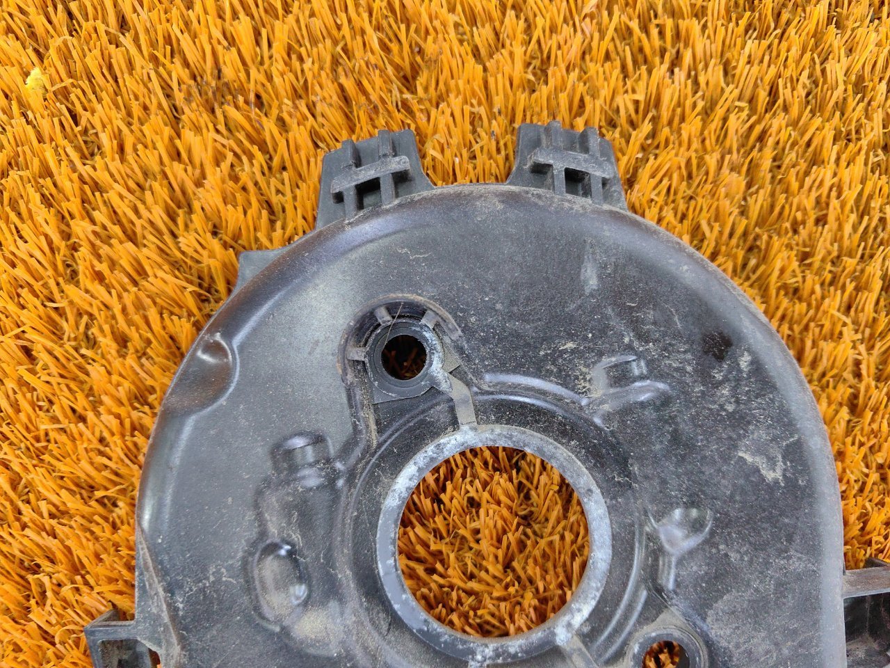 Кожух шестерни распредвала