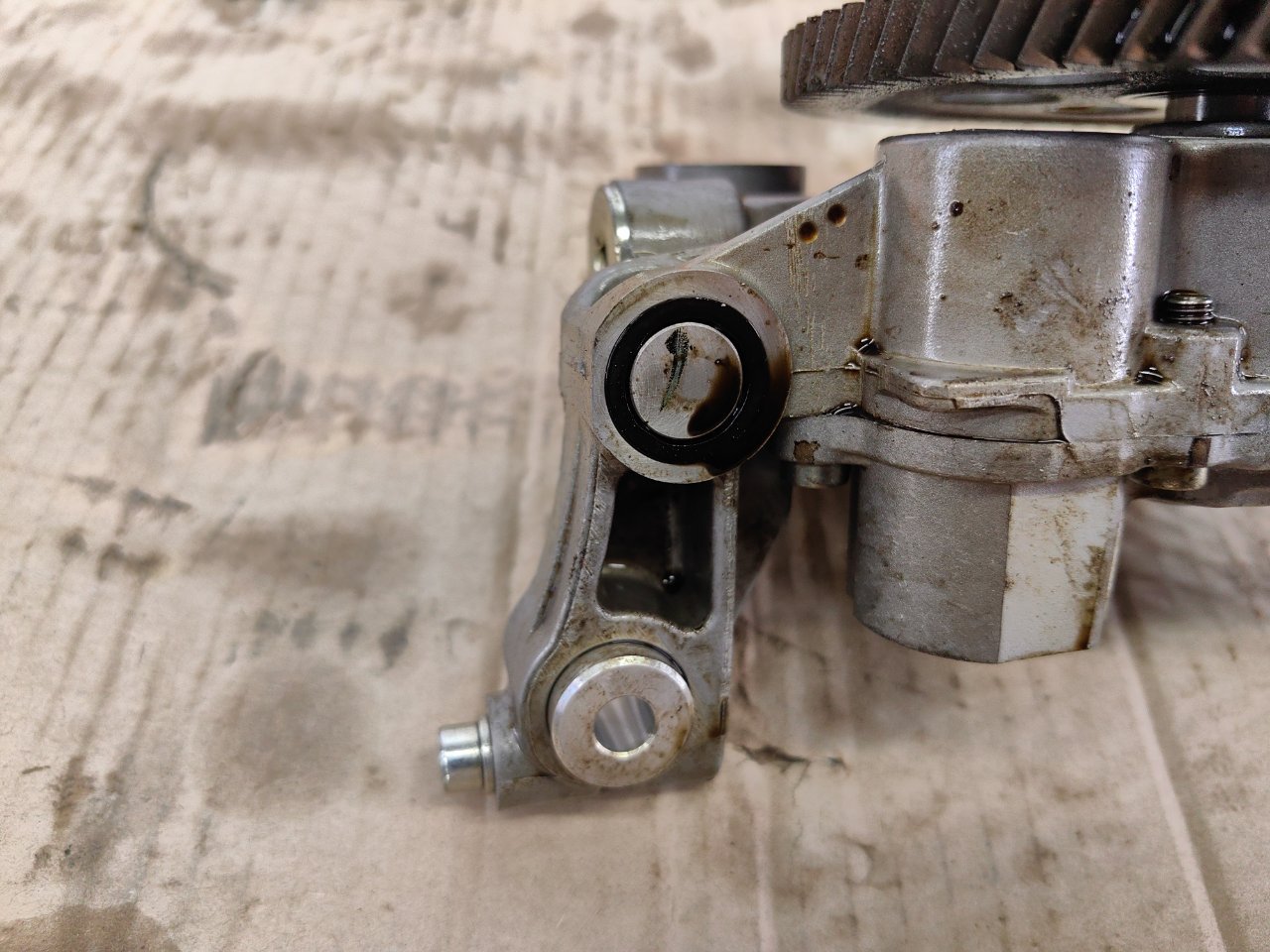 Насос масляный