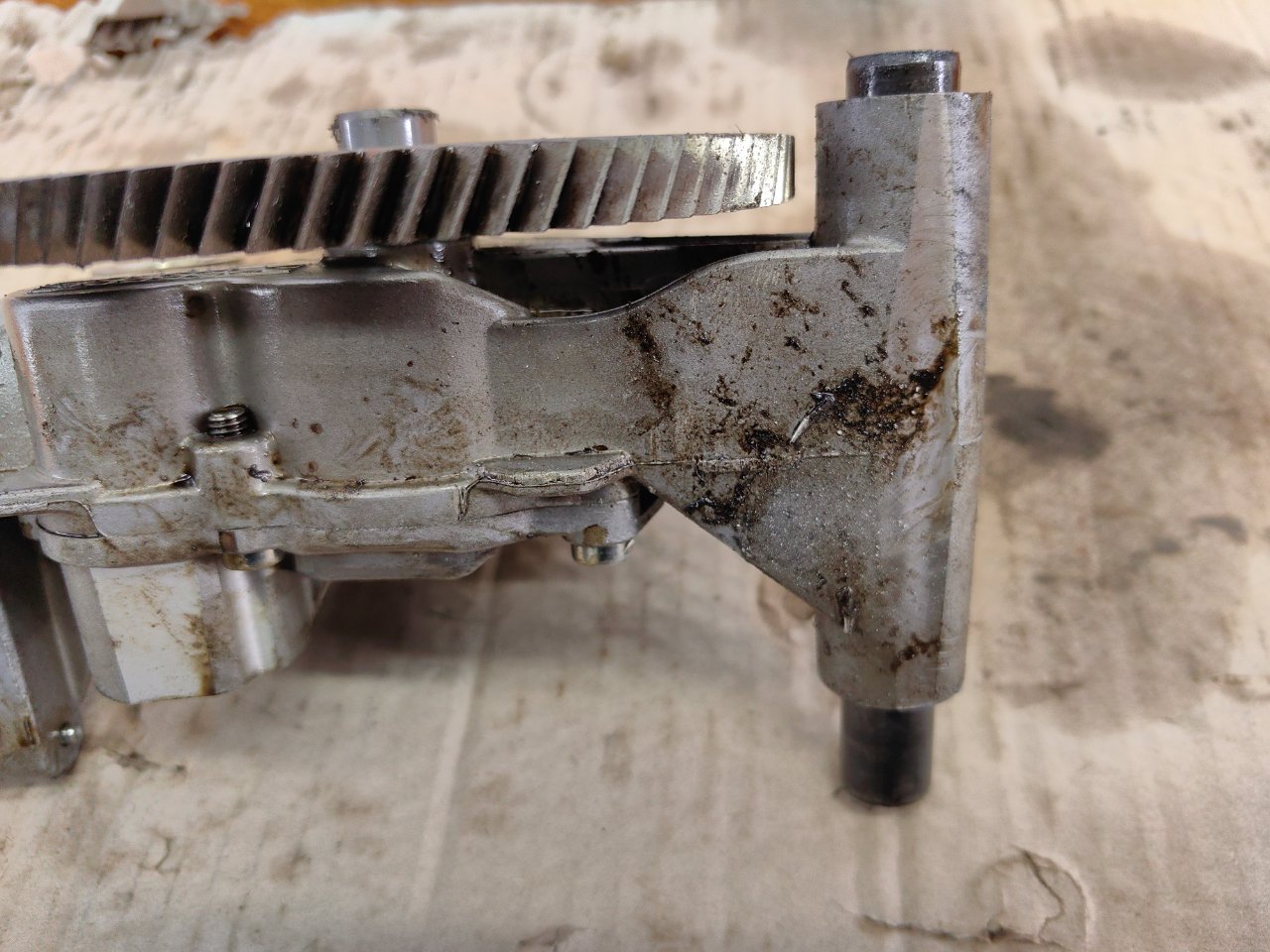 Насос масляный