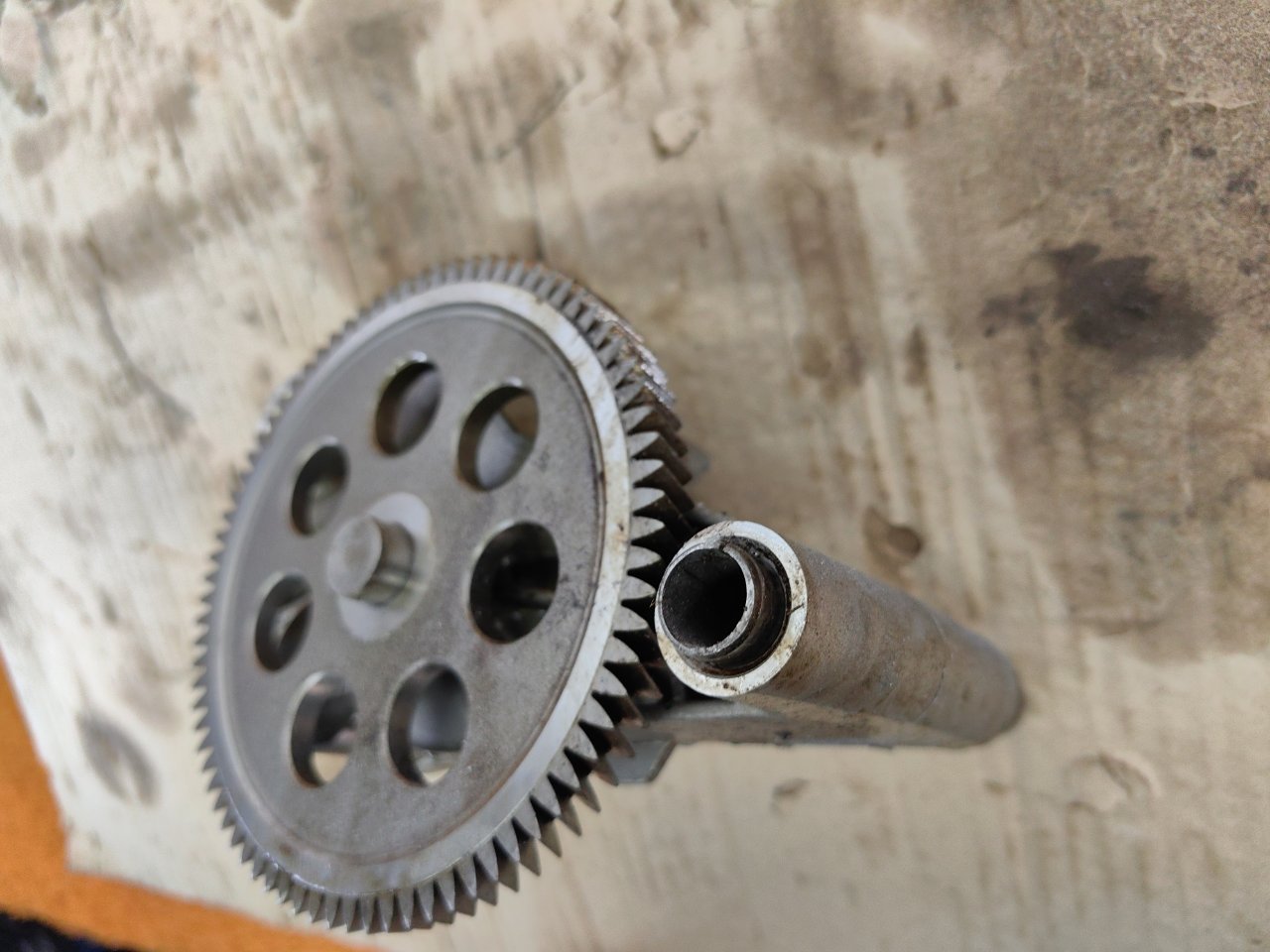 Насос масляный