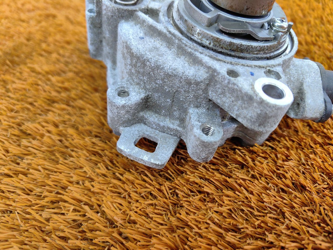 Насос вакуумный