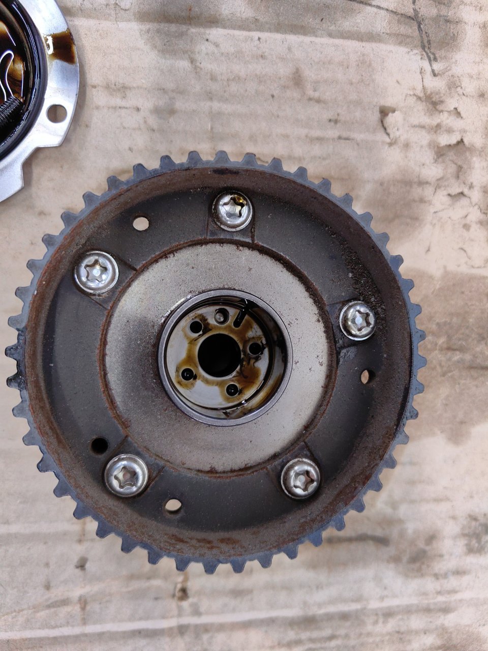 Шестерня распредвала