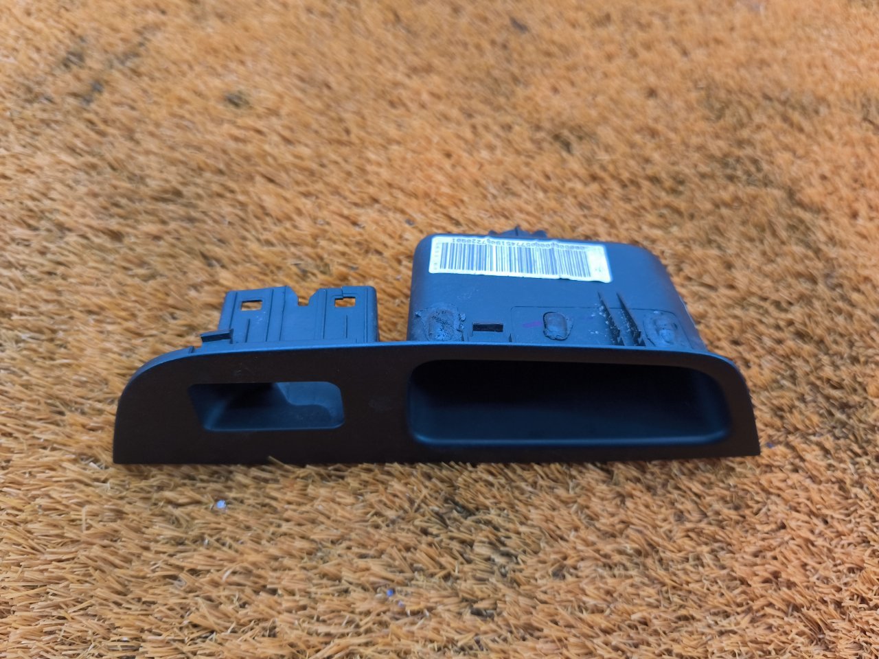 Накладка обшивки двери