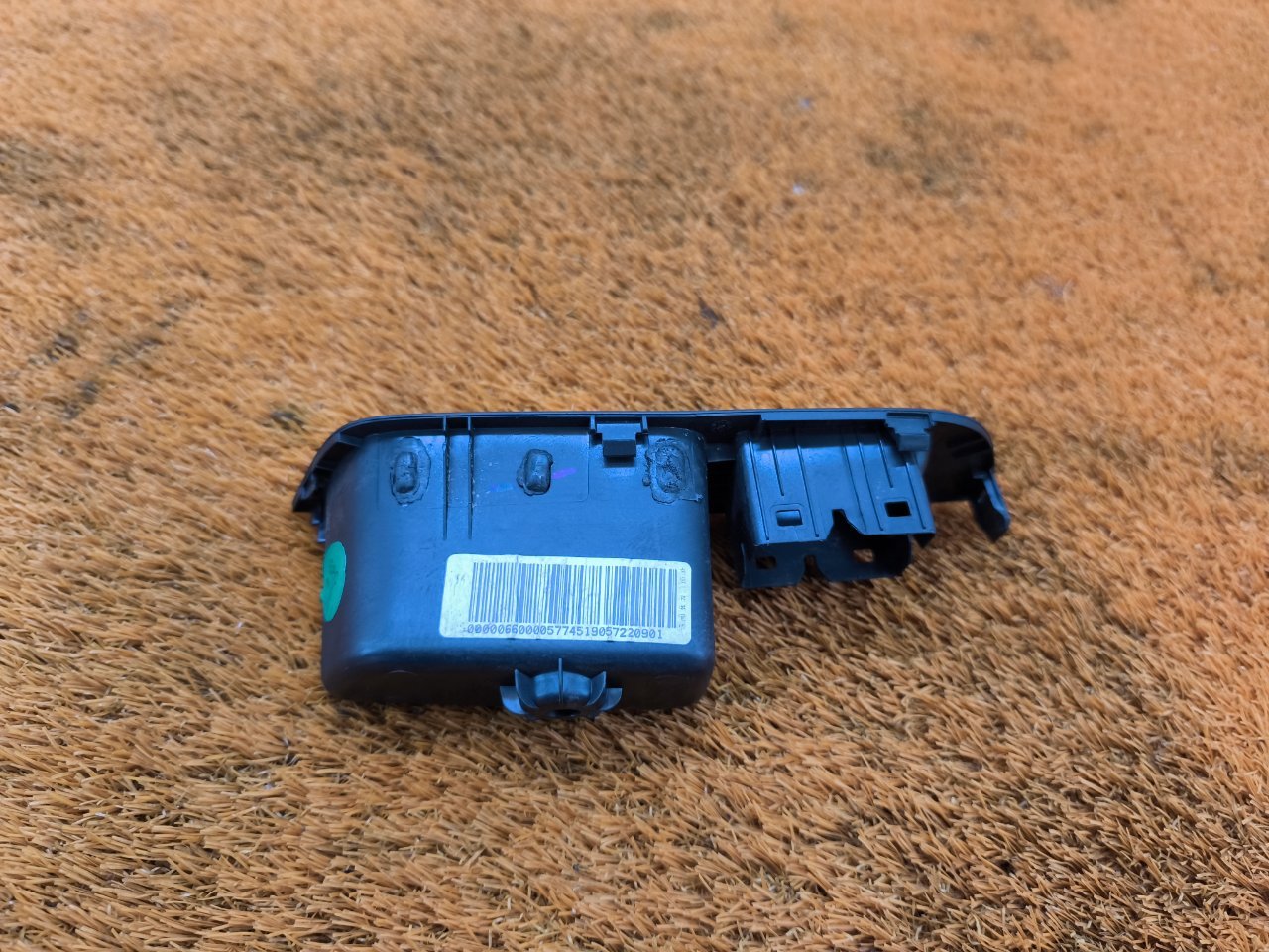 Накладка обшивки двери