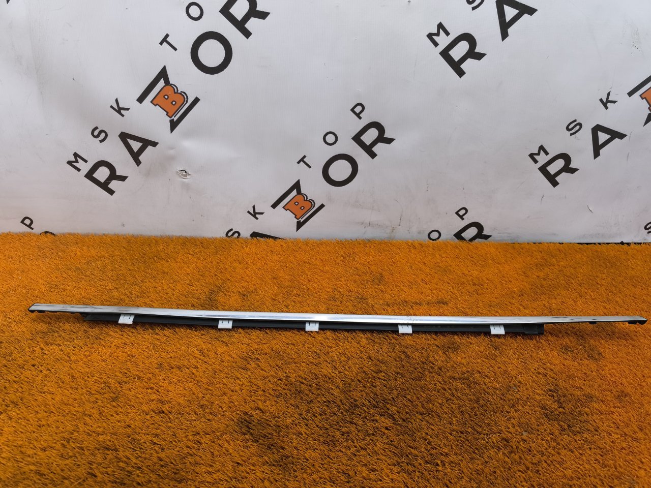 Молдинг стекла