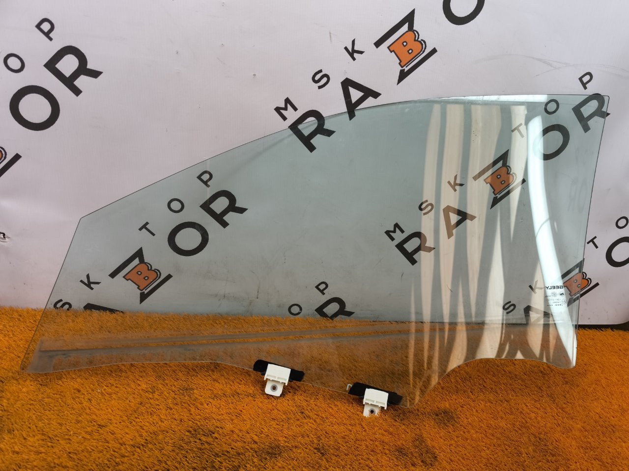 Стекло двери