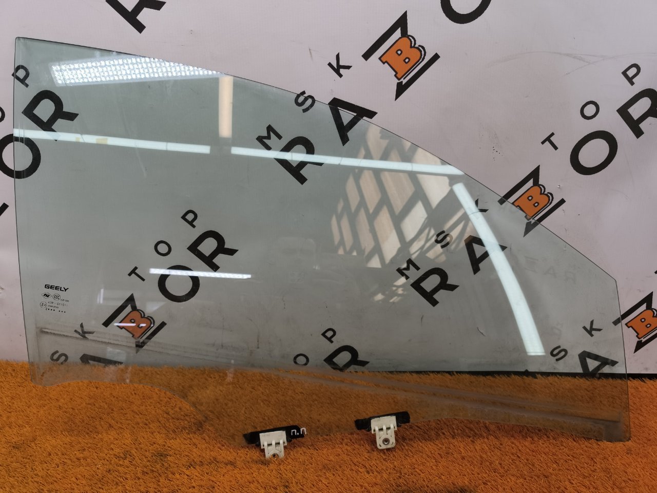 Стекло двери