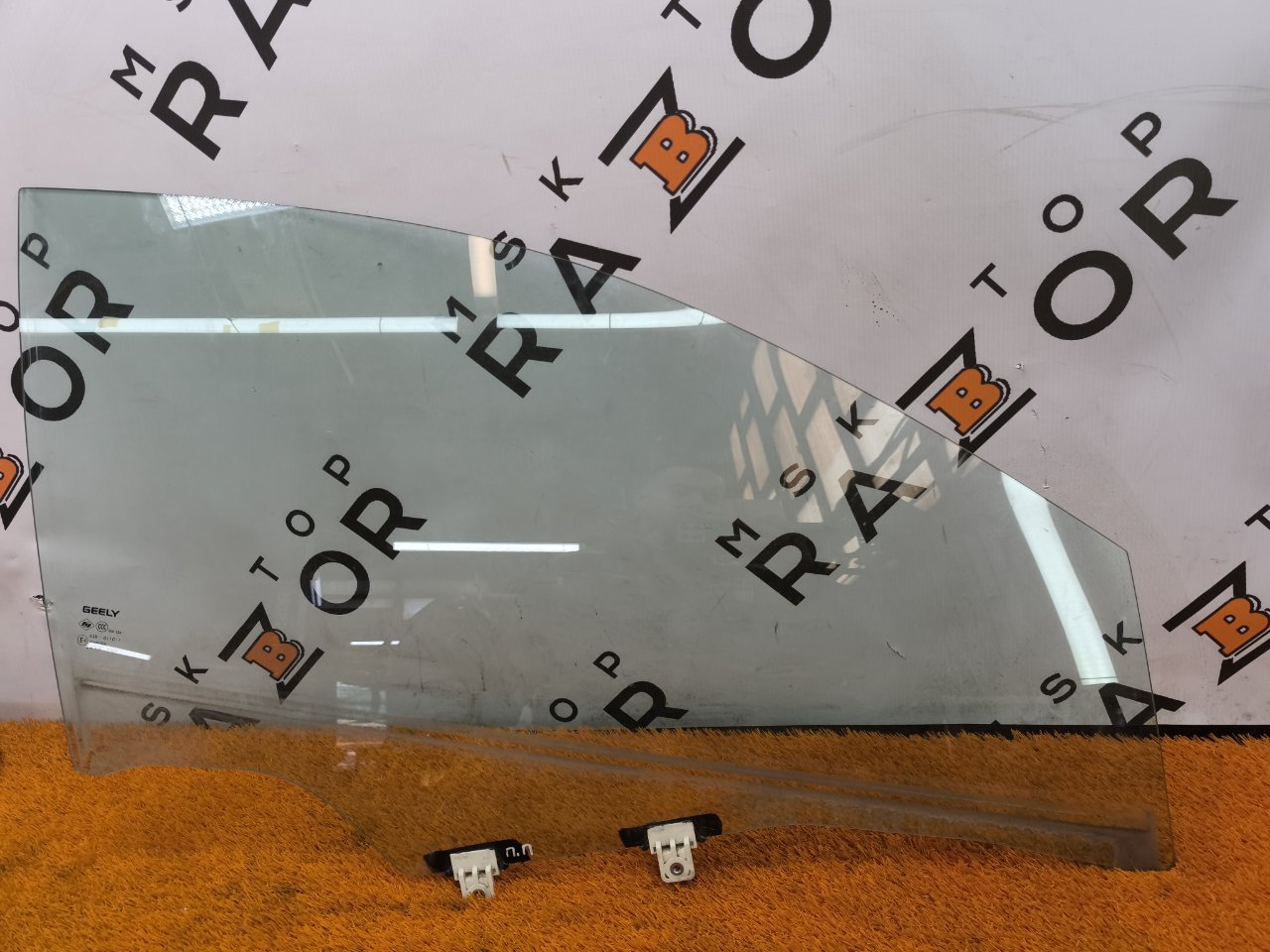 Стекло двери