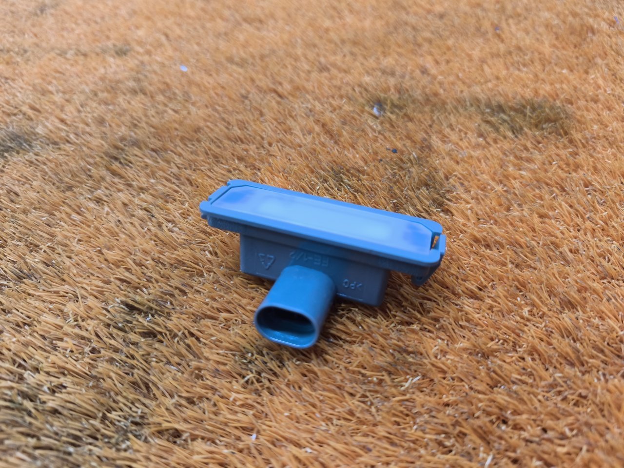 Плафон подсветки бардачка