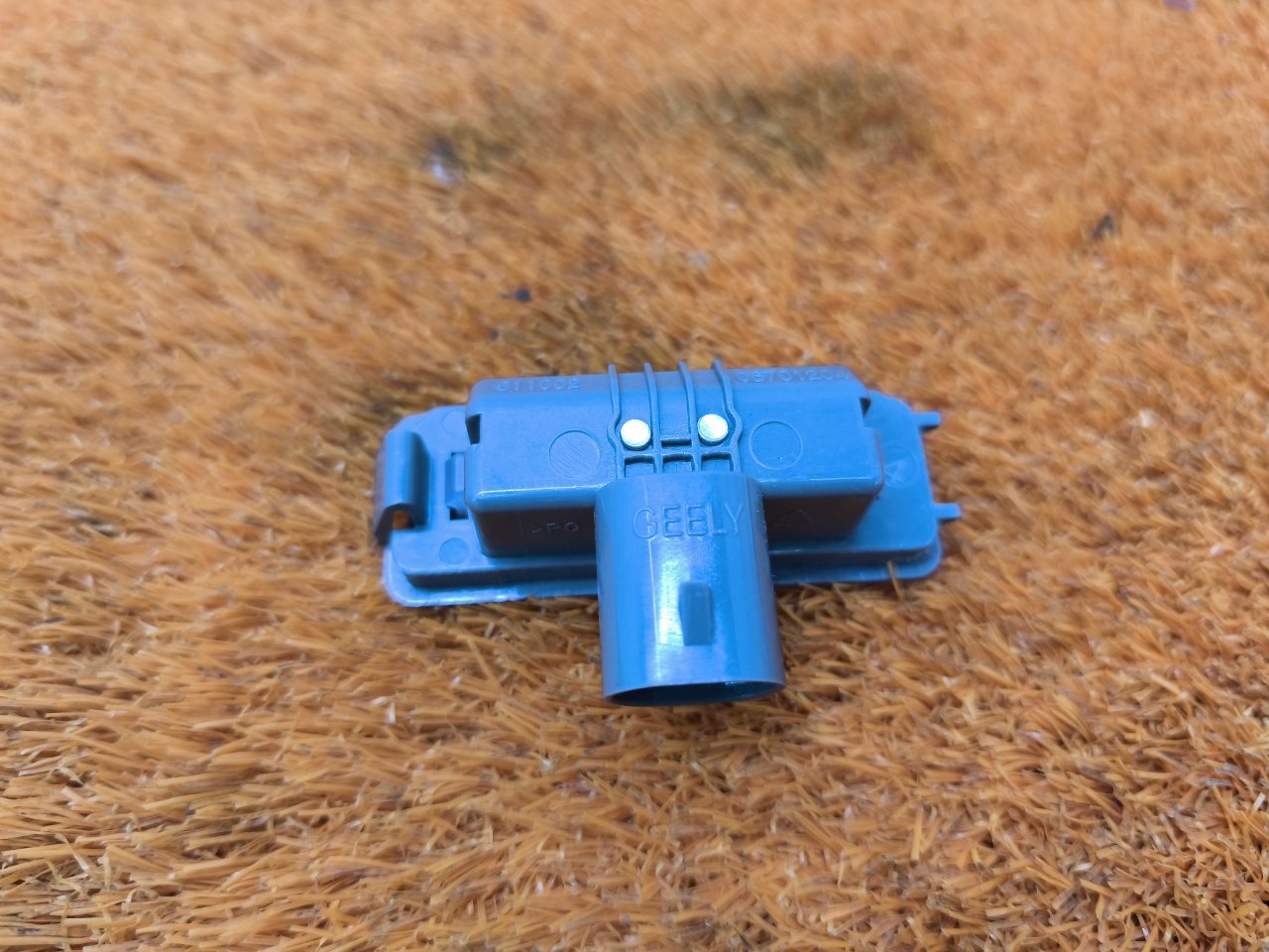 Плафон подсветки бардачка