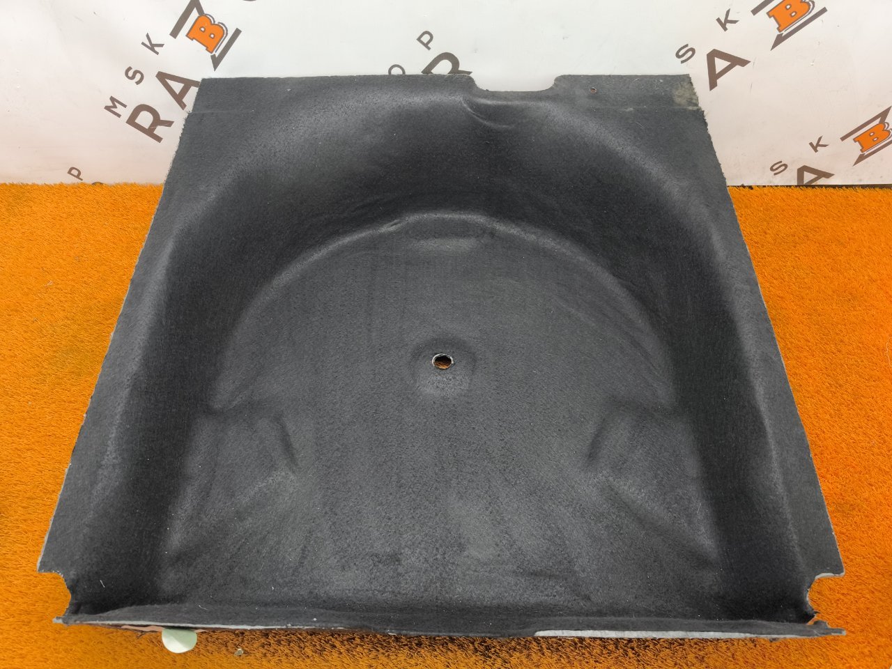 Ниша запасного колеса