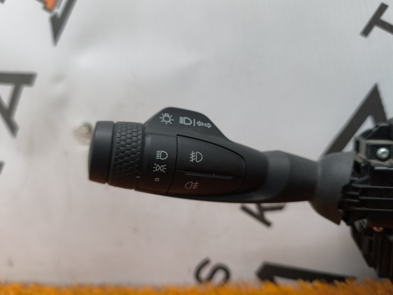 Подрулевой переключатель