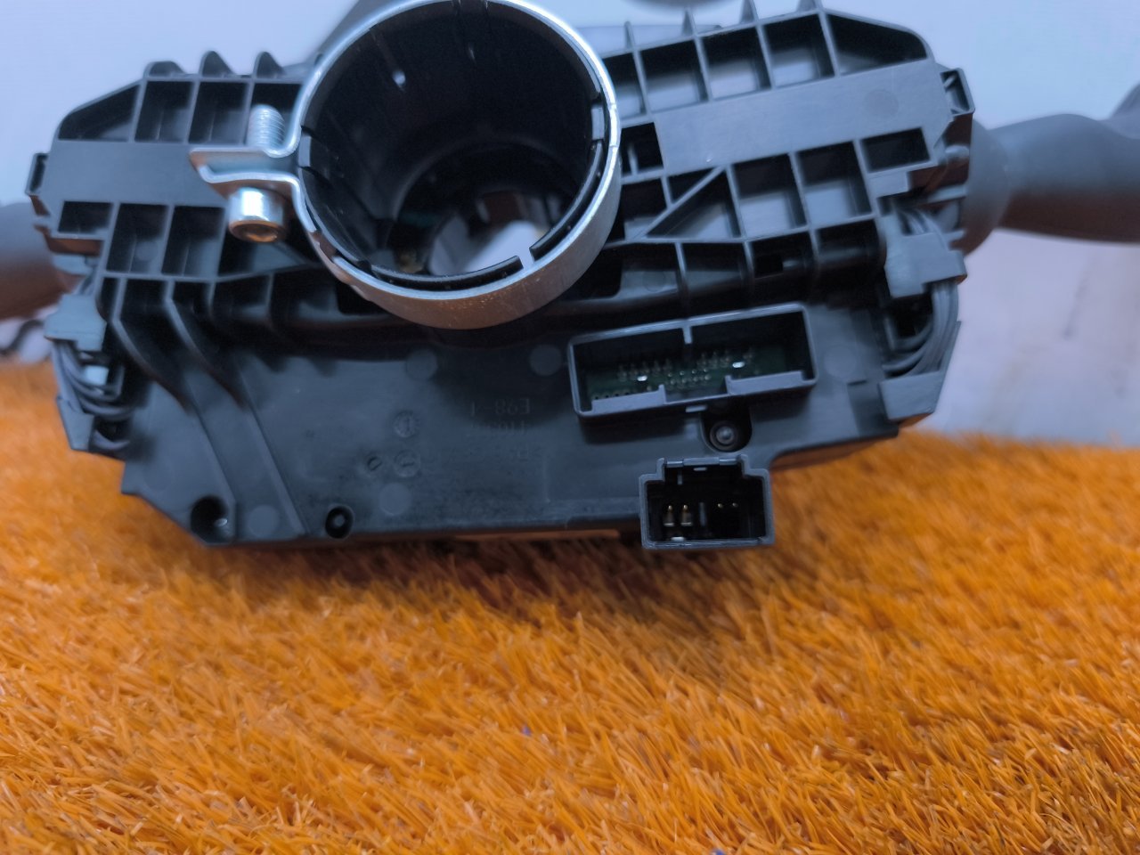 Подрулевой переключатель