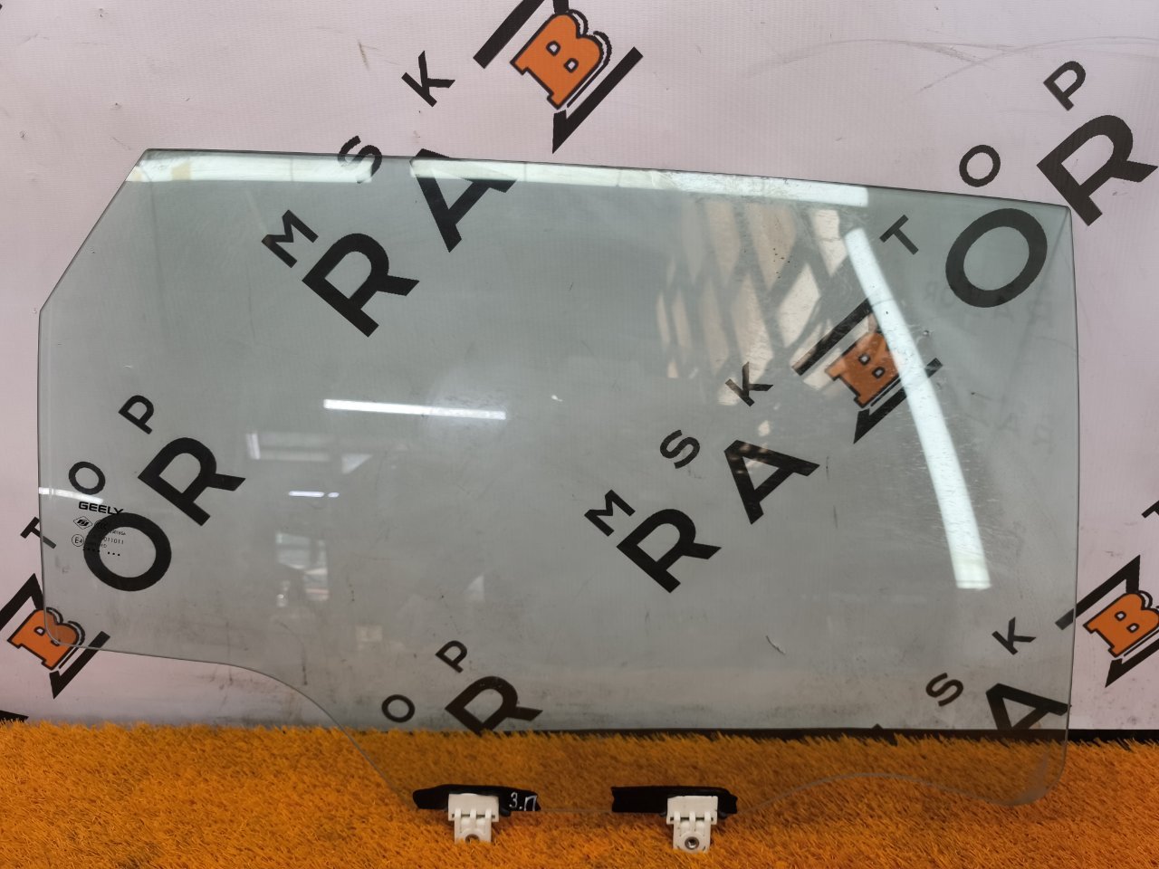 Стекло двери