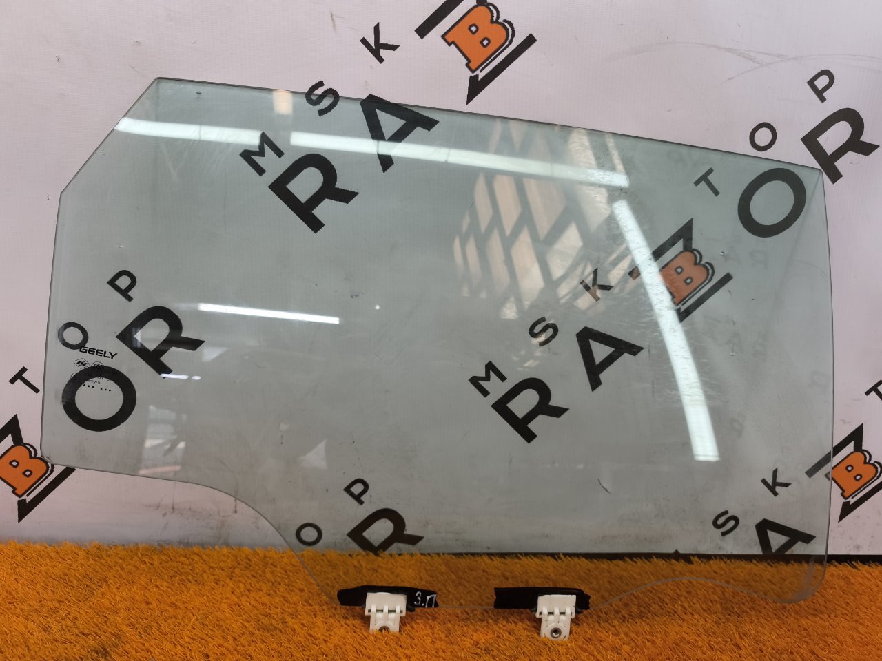 Стекло двери