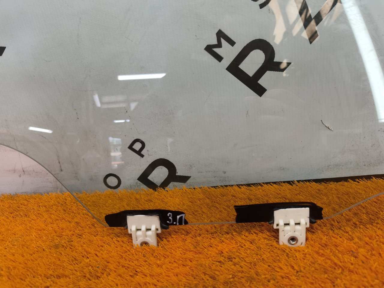 Стекло двери