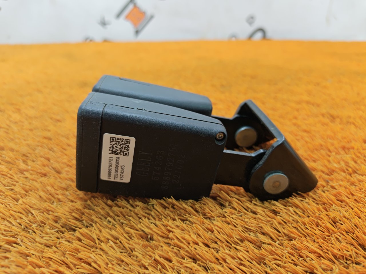 Ответная часть ремня безопасности