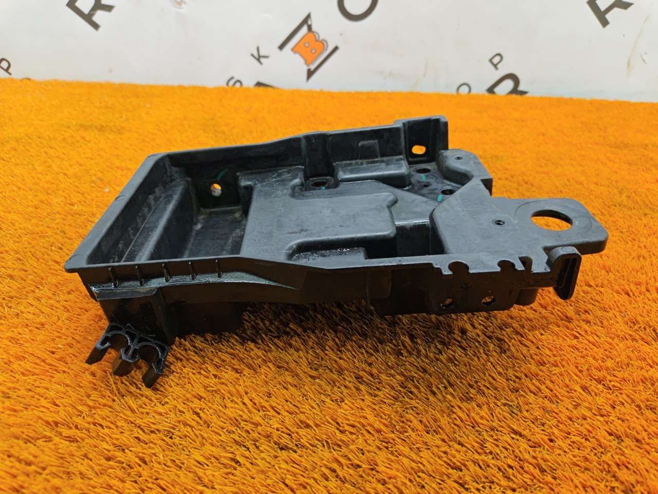 Площадка АКБ