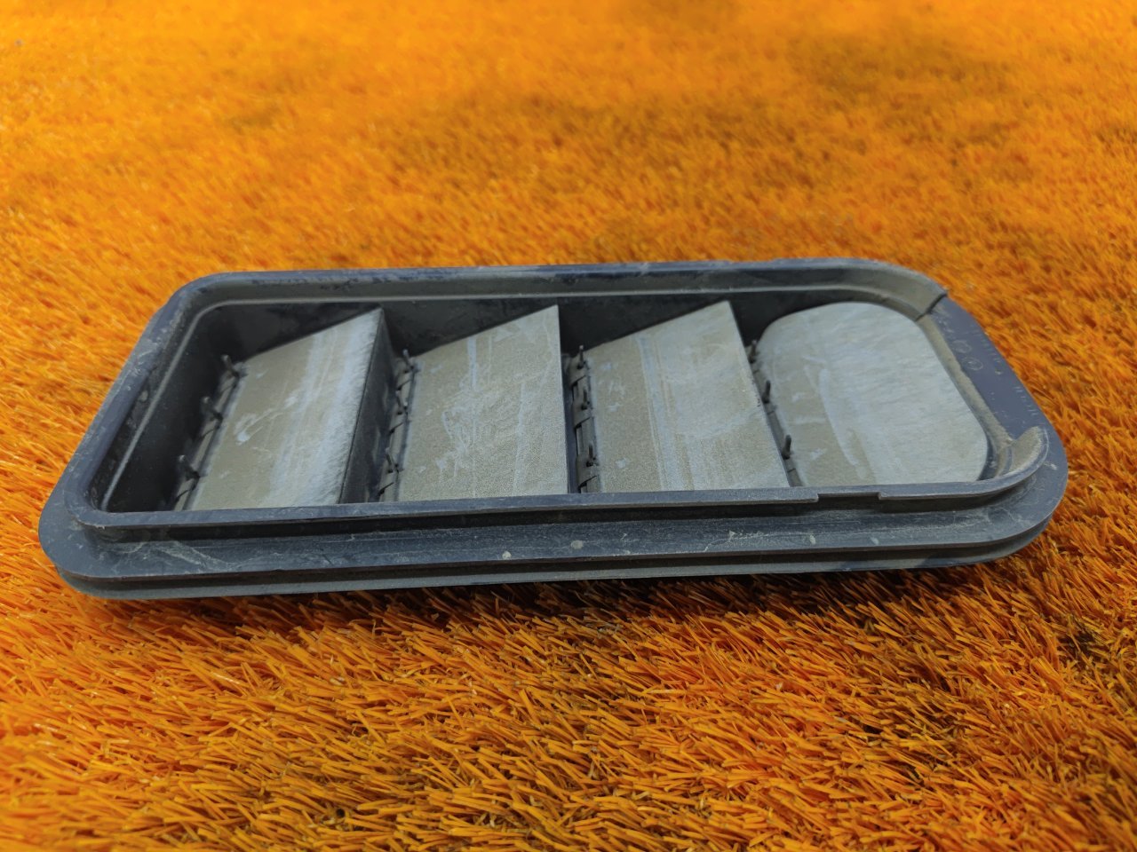 Решетка вентиляционная