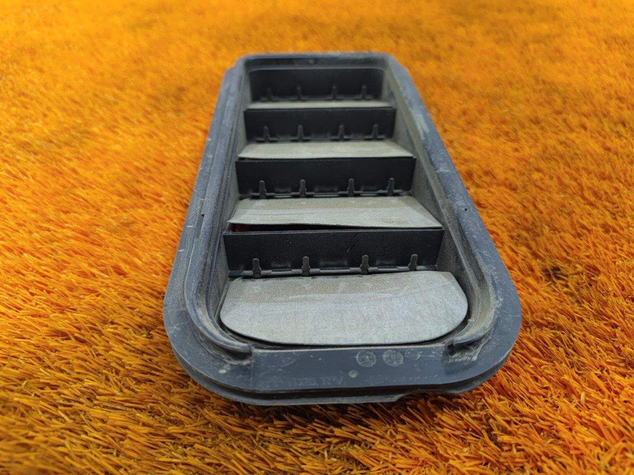 Решетка вентиляционная