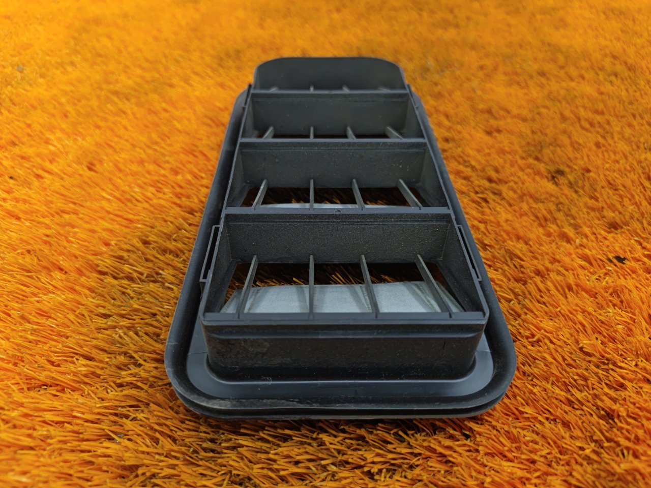 Решетка вентиляционная