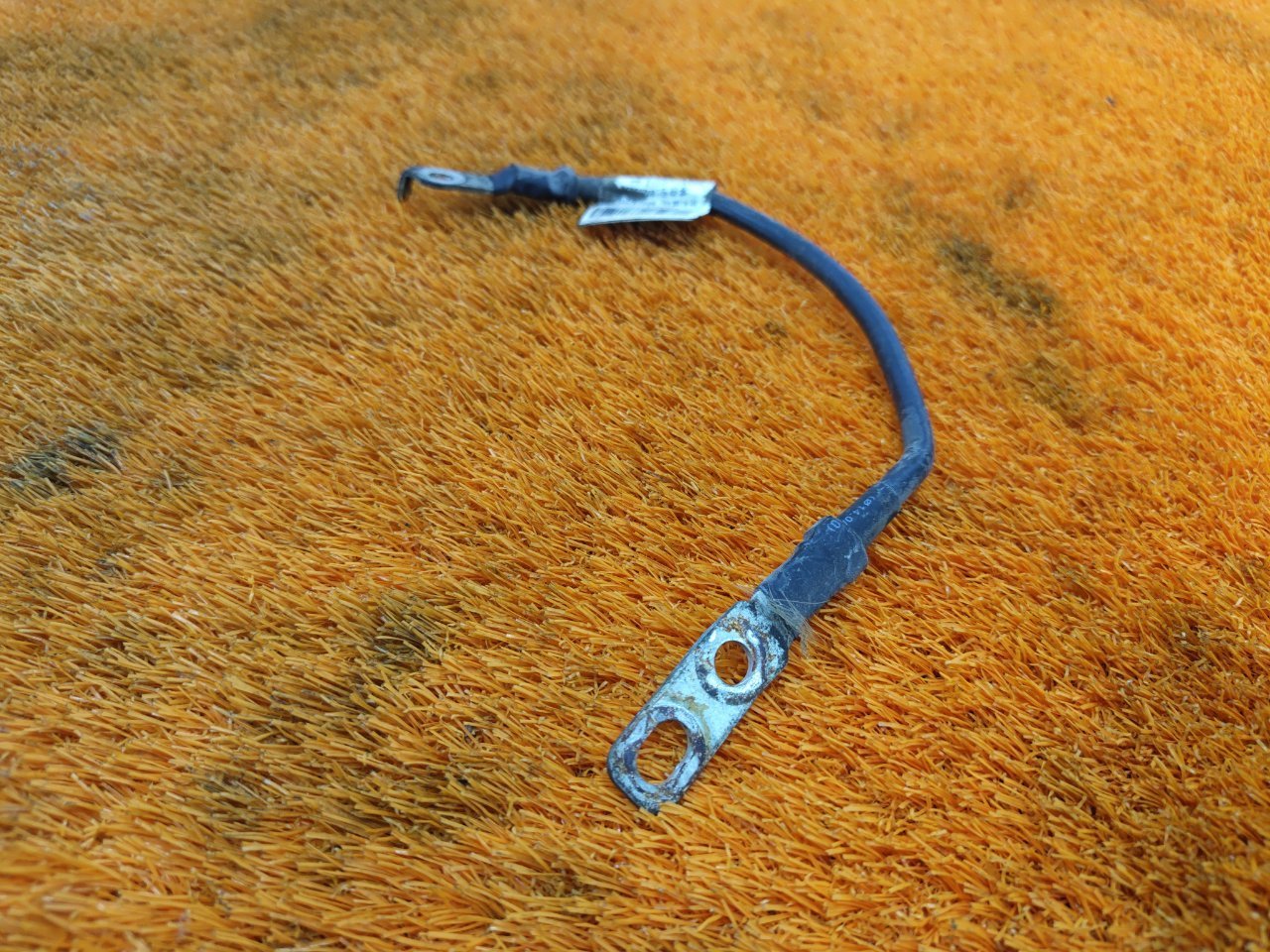 Клемма аккумулятор