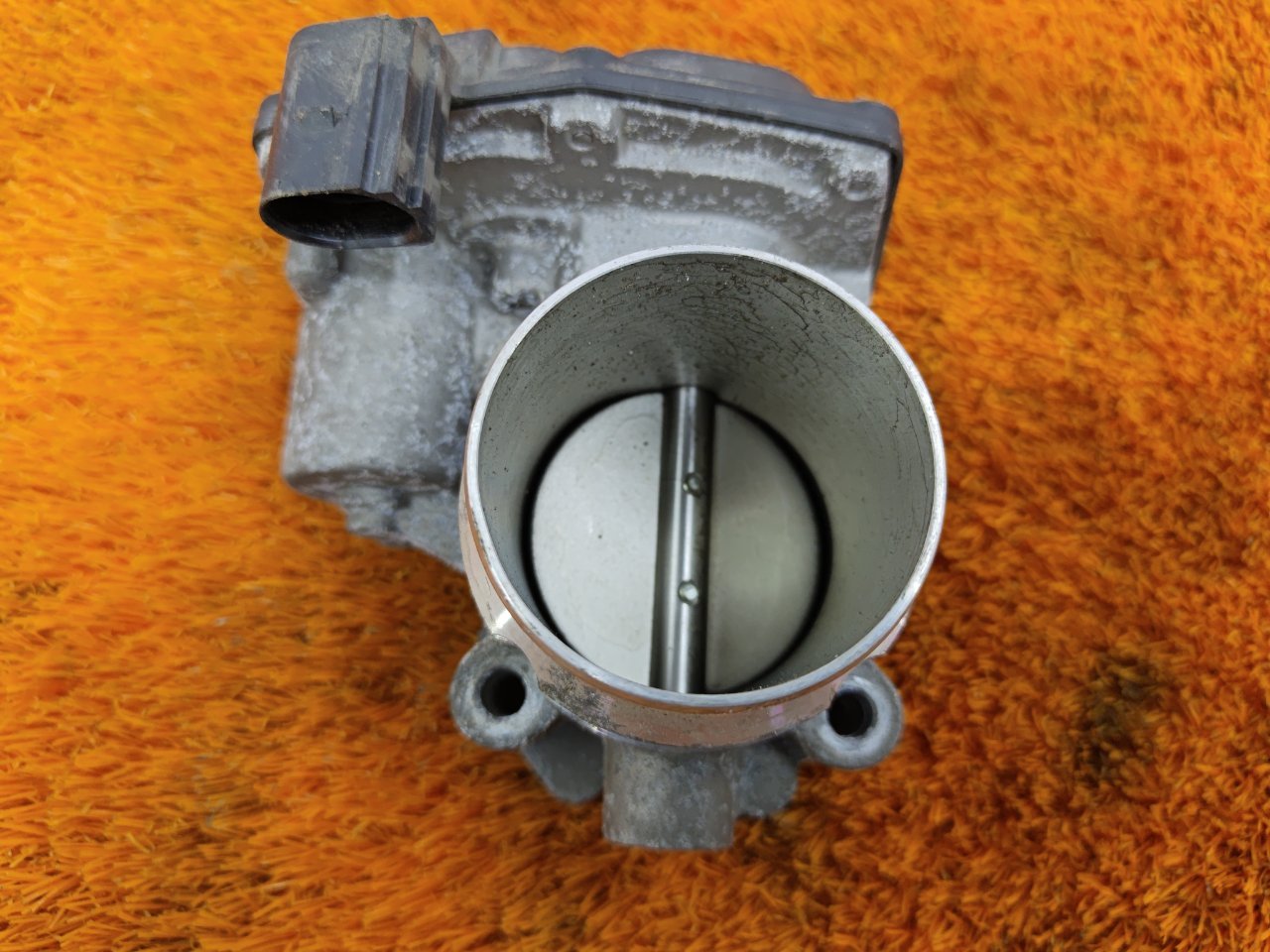 Дроссельная заслонка